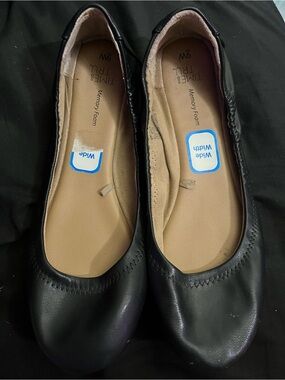 Time and Tru Black Wide Memory Foam Ballet Flats